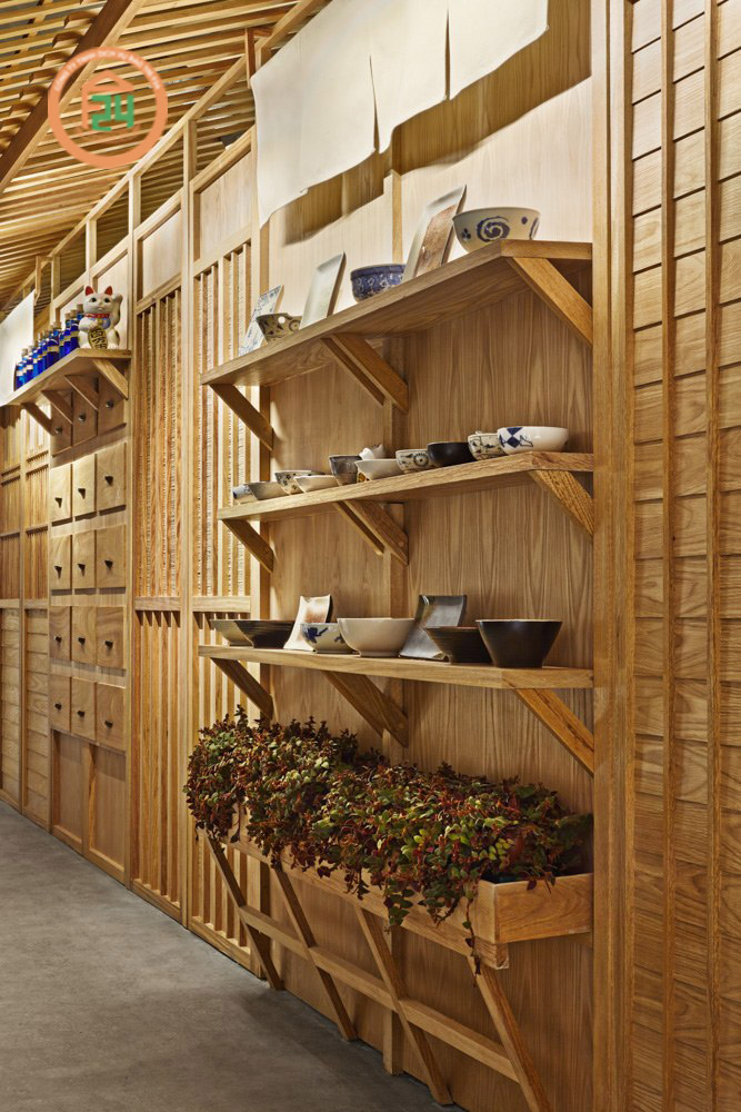 Thiết kế nhà hàng đẹp sử dụng chất liệu gỗ đặc trưng