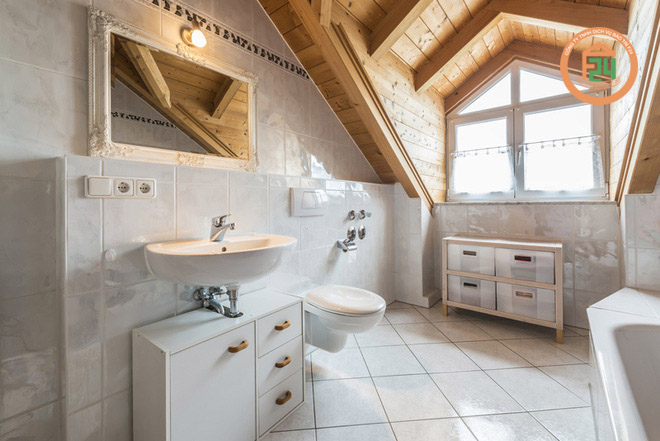 65 2 - Ý tưởng nội thất phòng tắm hiện đại trên tầng gác mái